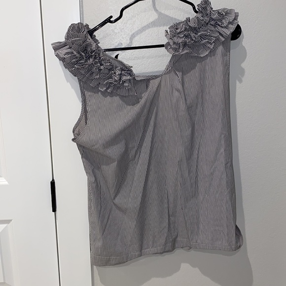 EUC Size L Large BCBG Max Adria Tank Top Pin Stripes with loud bushy collar - Picture 6 of 6